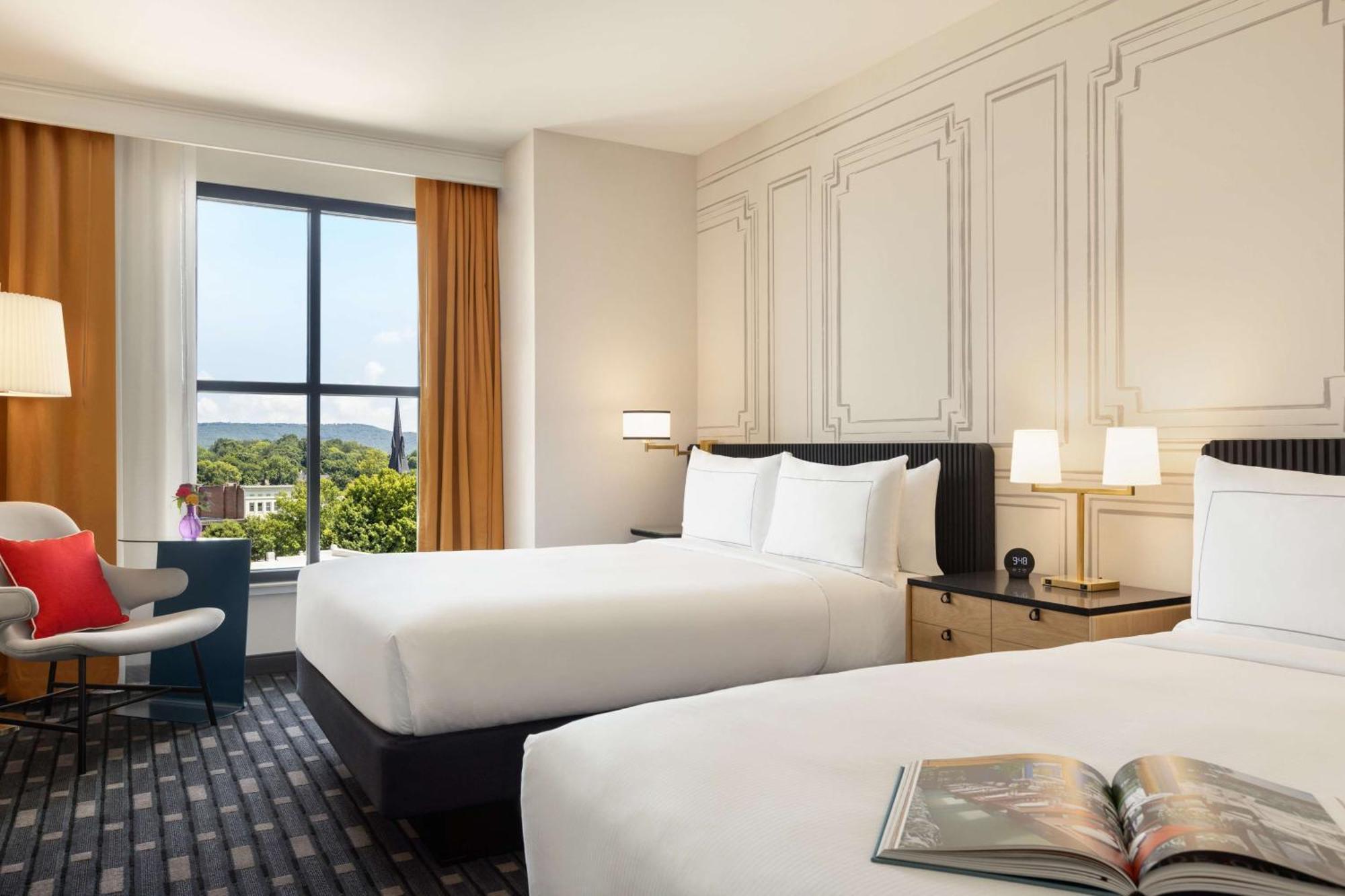106 Jefferson Huntsville, Curio Collection By Hilton ภายนอก รูปภาพ