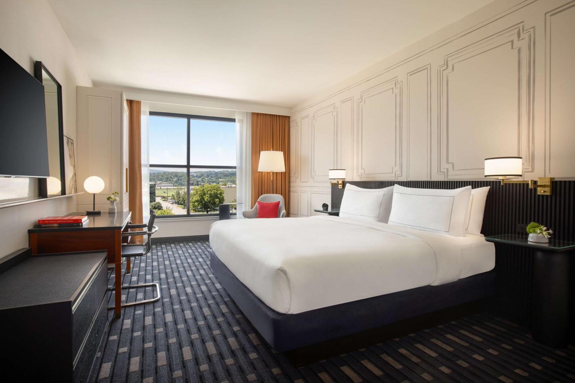 106 Jefferson Huntsville, Curio Collection By Hilton ภายนอก รูปภาพ
