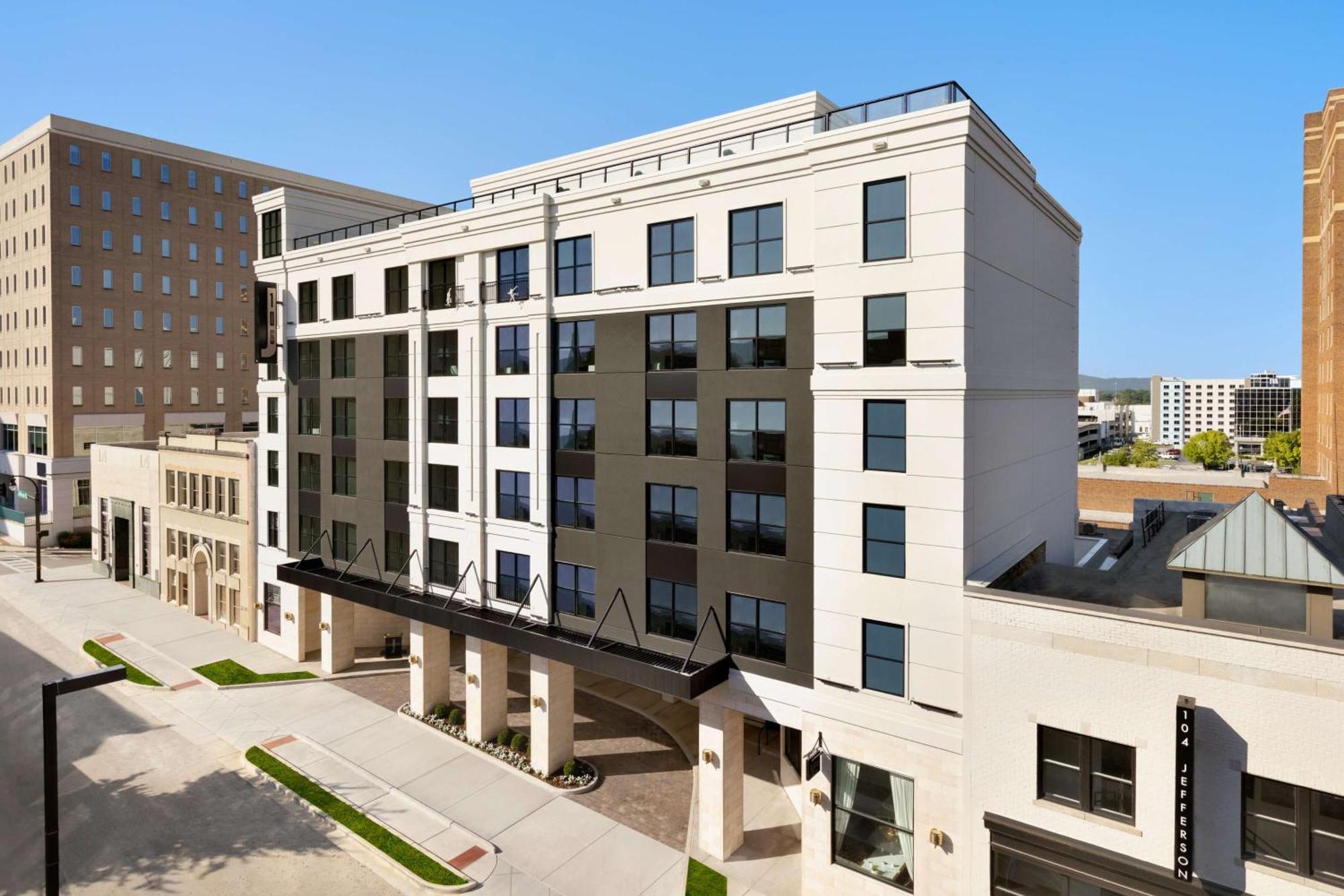 106 Jefferson Huntsville, Curio Collection By Hilton ภายนอก รูปภาพ